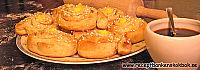 Kanelbullar med vaniljkrm